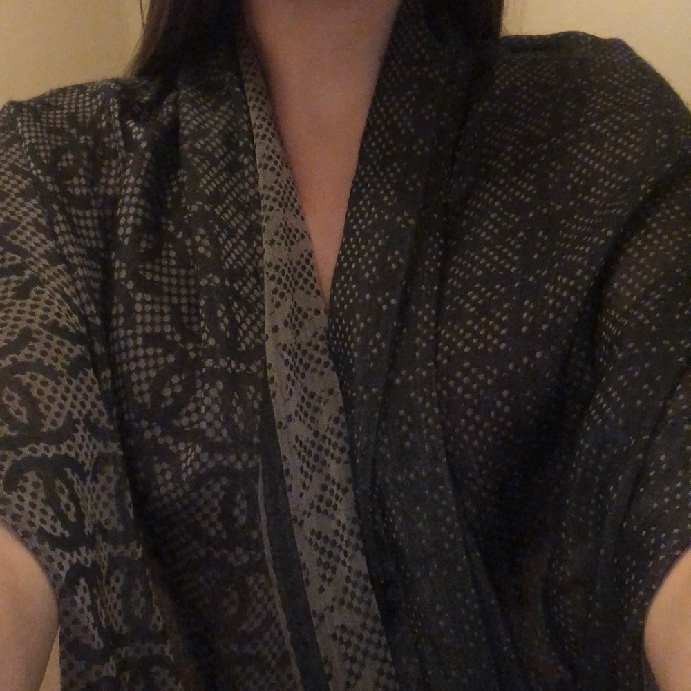 CHANEL cashmere and silk scarf